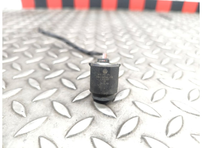 Датчик парктроника к Volkswagen Passat, 2006г.