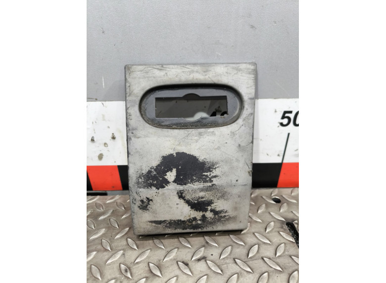 Молдинг (накладка кузовная) к Mercedes Sprinter, 2008г.