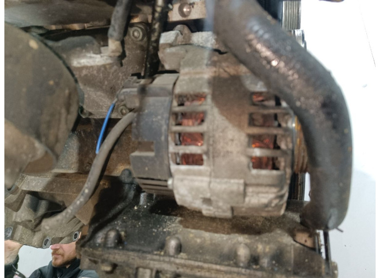 Генератор к Volkswagen Passat, 1999г.