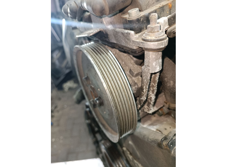 Шкив насоса гидроусилителя к Volkswagen Passat, 1999г.