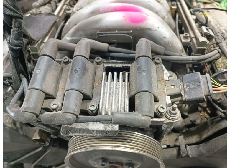 Катушка зажигания к Volkswagen Passat, 1999г.