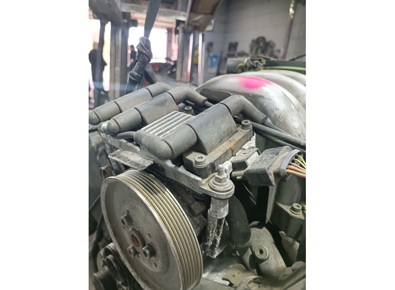 Катушка зажигания к Volkswagen Passat, 1999г.