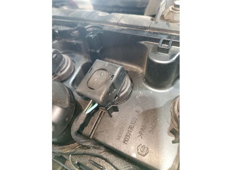 Катушка зажигания к Peugeot 207, 2007г.