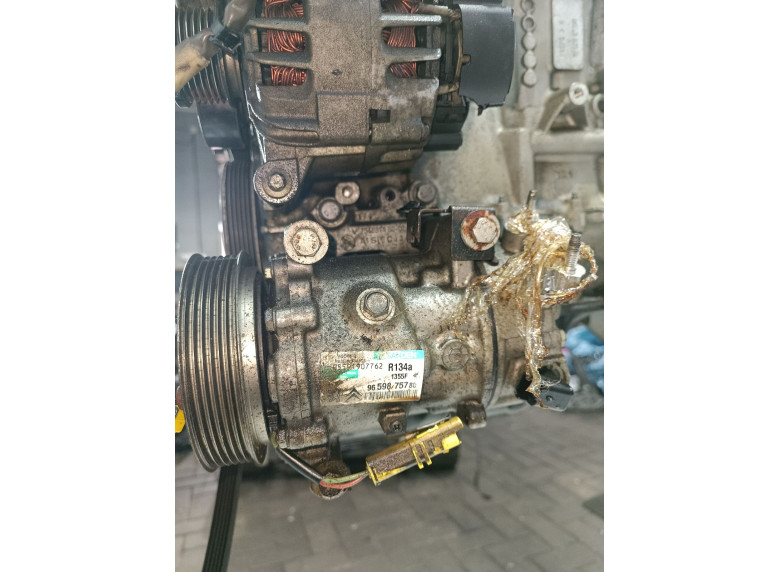 Компрессор кондиционера к Peugeot 207, 2007г.