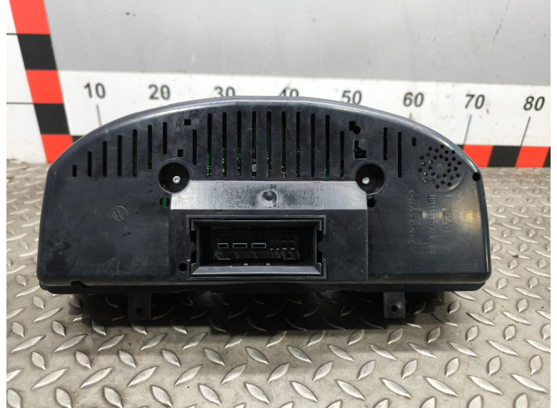 Щиток приборов (приборная панель) к Volkswagen Passat, 2006г.