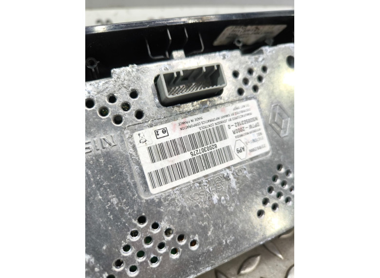 Щиток приборов (приборная панель) к Renault Espace, 2006г.