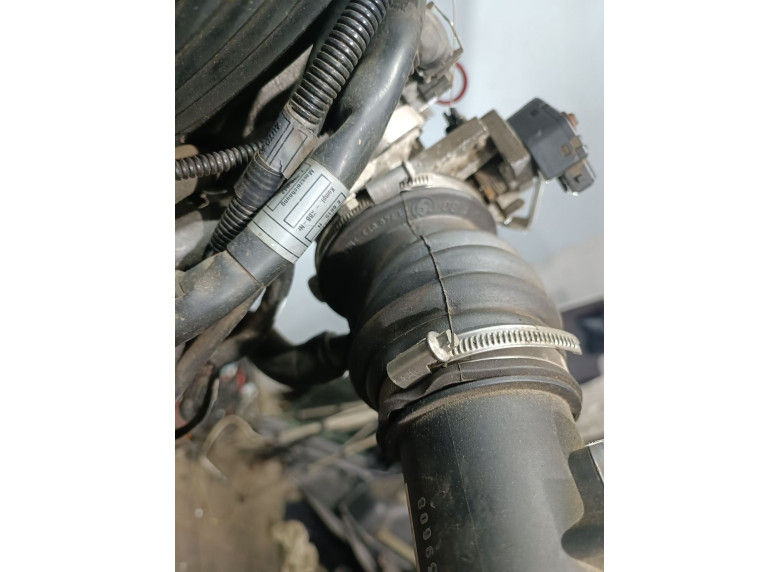 Патрубок впускного коллектора к BMW 5 E39, 1997г.