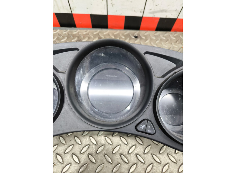 Щиток приборов (приборная панель) к Citroen C4, 2014г.