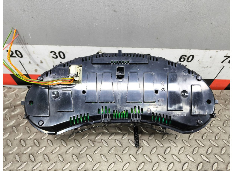 Щиток приборов (приборная панель) к Citroen C4, 2014г.