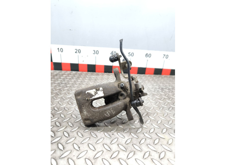 Суппорт задний левый к Citroen Berlingo, 2009г.