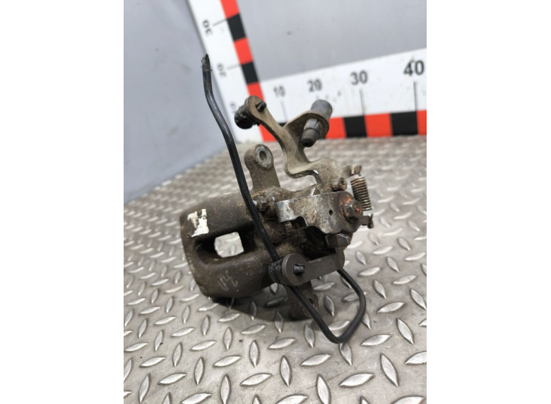 Суппорт задний левый к Citroen Berlingo, 2009г.