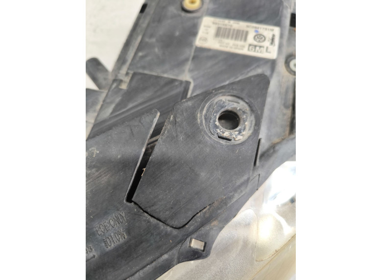 Фара левая к Volkswagen Passat, 2006г.