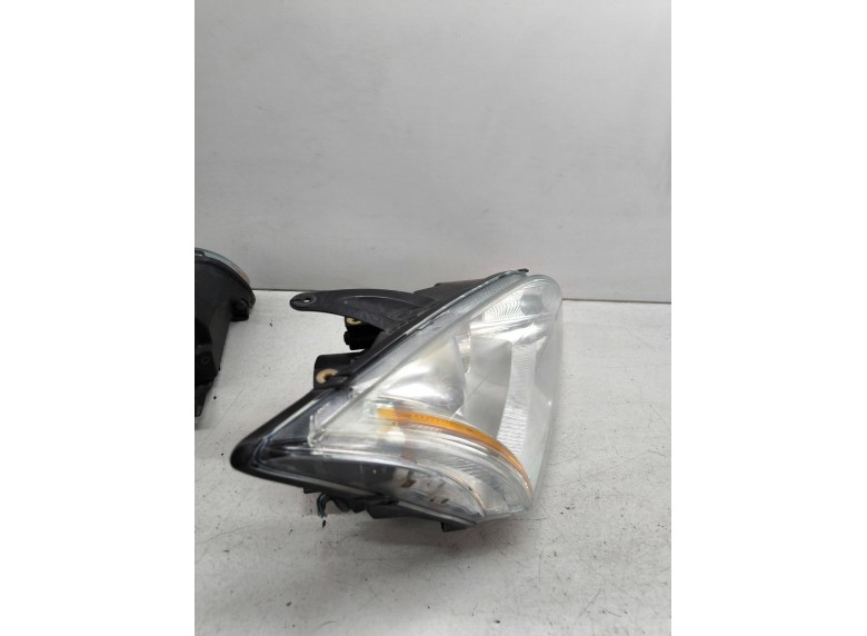 Фара правая к Фара правая к Ford C-Max undefined г. C-Max