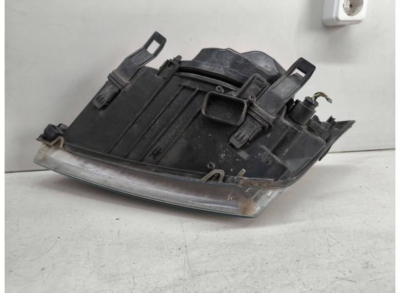 Фара правая к Фара правая к Ford C-Max undefined г. C-Max