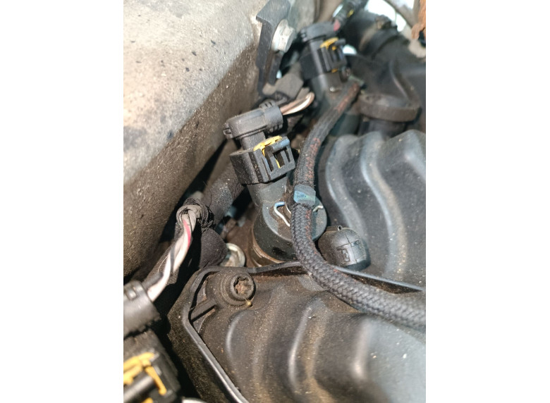 Форсунка к Opel Astra, 2006г.