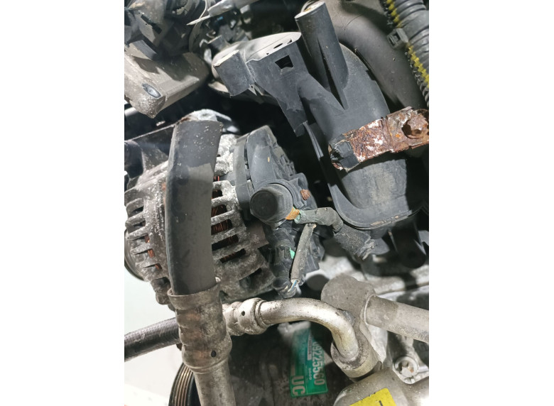 Генератор к Opel Vectra, 2004г.