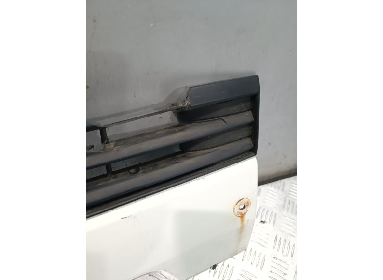 Решетка радиатора к Решетка радиатора к Nissan Cabstar undefined г. Cabstar