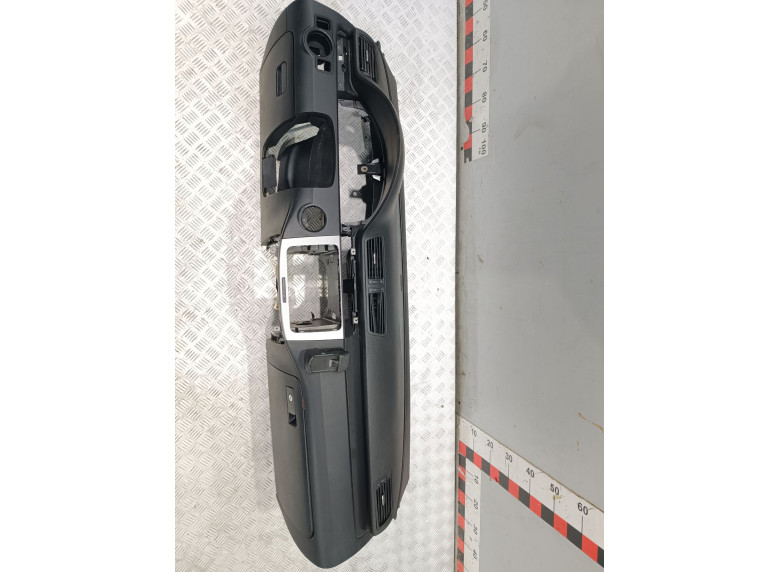 Панель передняя салона (торпедо) к Volkswagen Passat, 2008г.