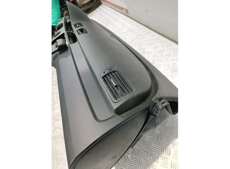 Панель передняя салона (торпедо) к Volkswagen Passat, 2008г.