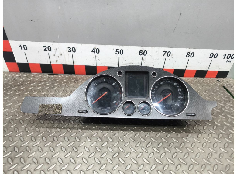 Щиток приборов (приборная панель) к Volkswagen Passat, 2007г.