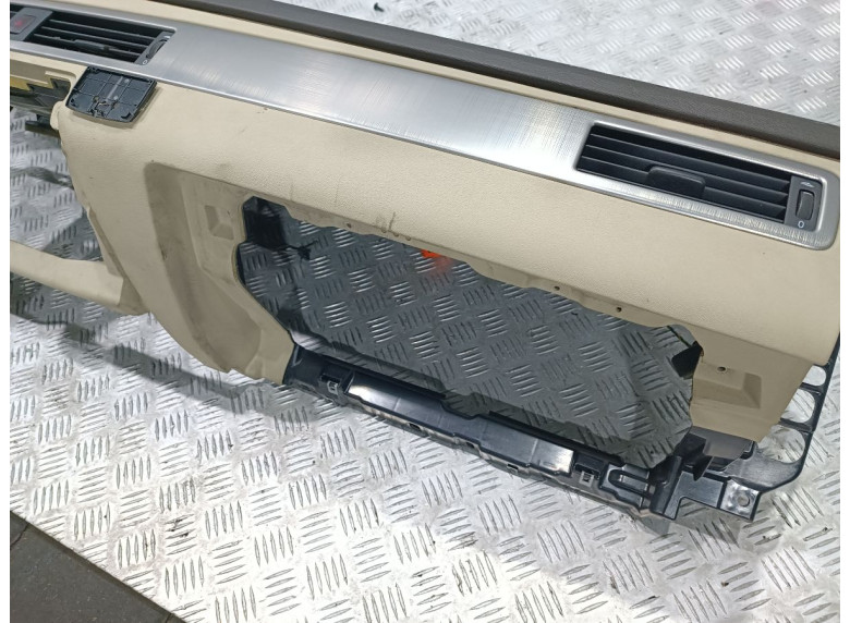 Панель передняя салона (торпедо) к Панель передняя салона (торпедо) к Volvo V70 undefined г. V70