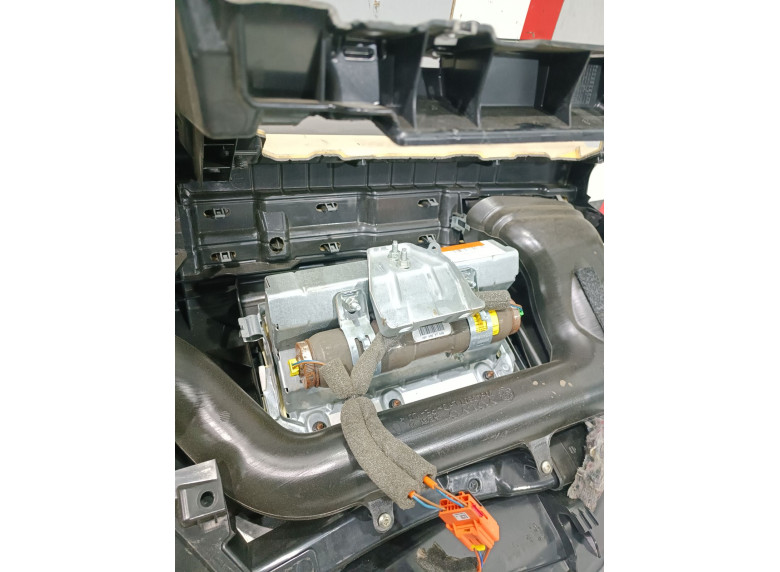 Панель передняя салона (торпедо) к Панель передняя салона (торпедо) к Volvo V70 undefined г. V70