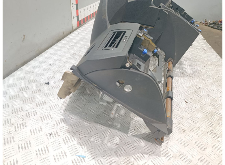 Панель передняя салона (торпедо) к Opel Astra, 2007г.