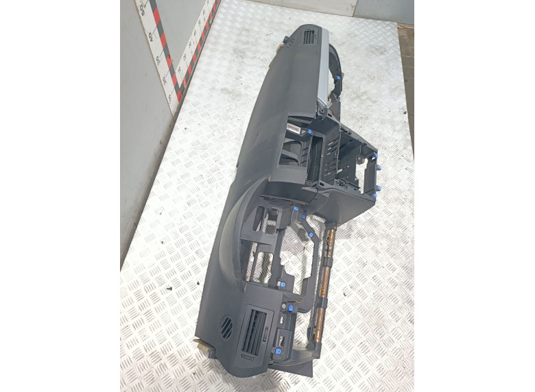 Панель передняя салона (торпедо) к Opel Astra, 2007г.