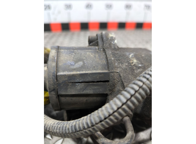 Суппорт задний правый к Volkswagen Passat, 2008г.