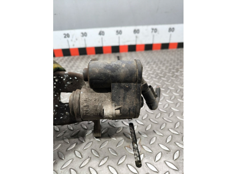 Суппорт задний левый к Volkswagen Passat, 2008г.