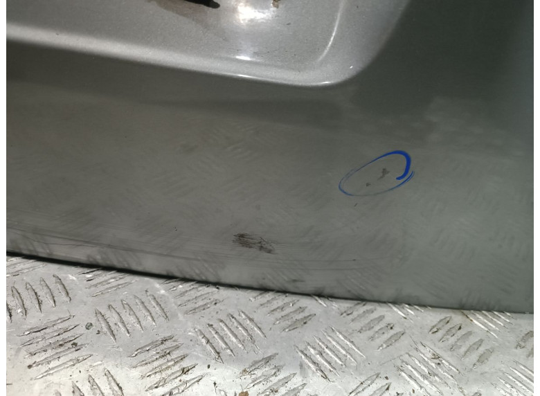 Крышка багажника (дверь 3-5) к Volkswagen Passat, 2002г.