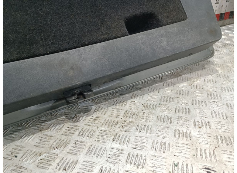 Крышка багажника (дверь 3-5) к Volkswagen Passat, 2002г.