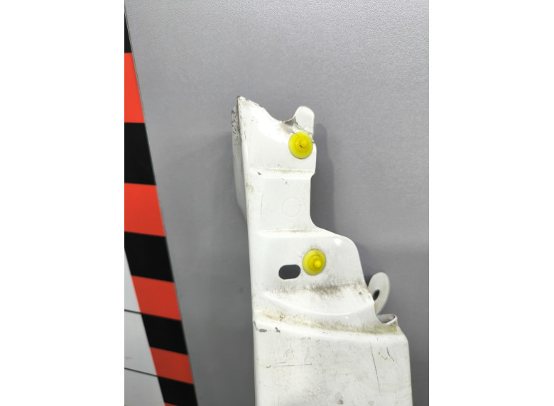 Крыло переднее правое к Крыло переднее правое к Nissan Cabstar undefined г. Cabstar