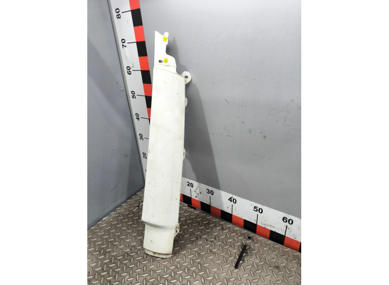 Крыло переднее правое к Крыло переднее правое к Nissan Cabstar undefined г. Cabstar