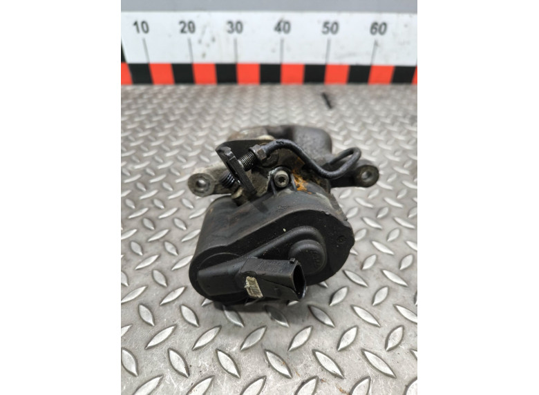 Суппорт задний левый к Volkswagen Passat, 2007г.