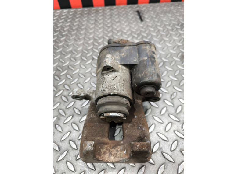 Суппорт задний правый к Volkswagen Passat, 2007г.