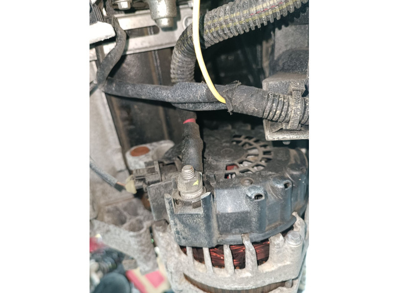 Генератор к Opel Astra, 2014г.