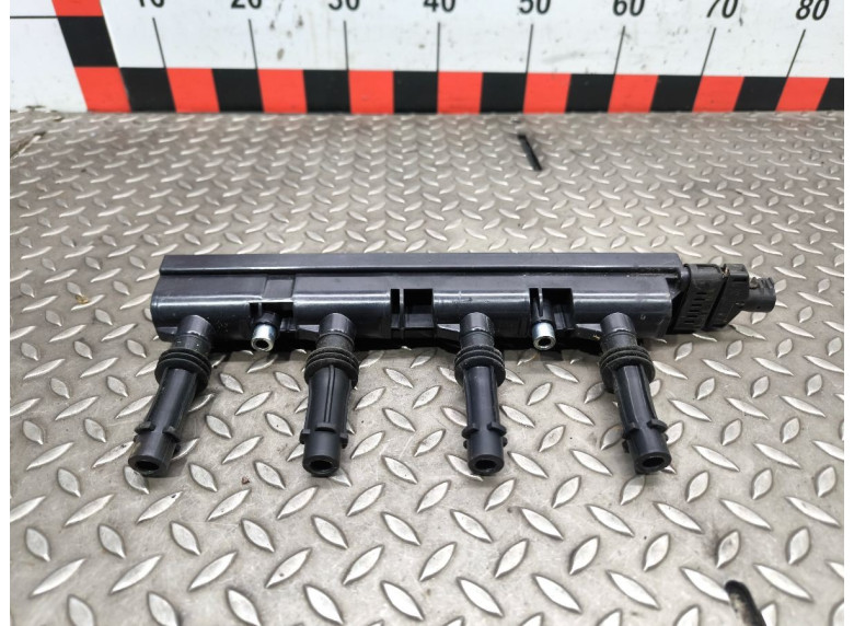 Катушка зажигания к Opel Corsa, 2012г.