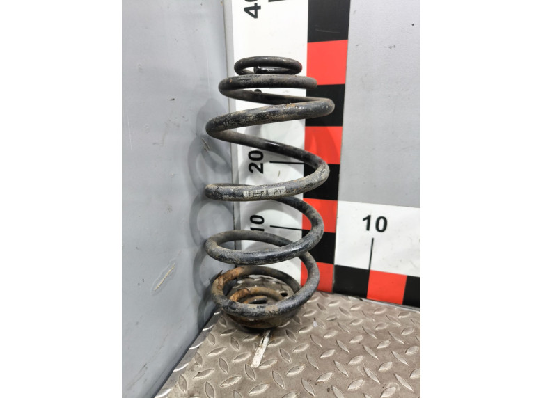 Пружина задняя к Opel Vectra, 2004г.