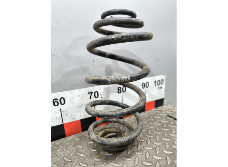 Пружина задняя к Opel Vectra, 2004г.