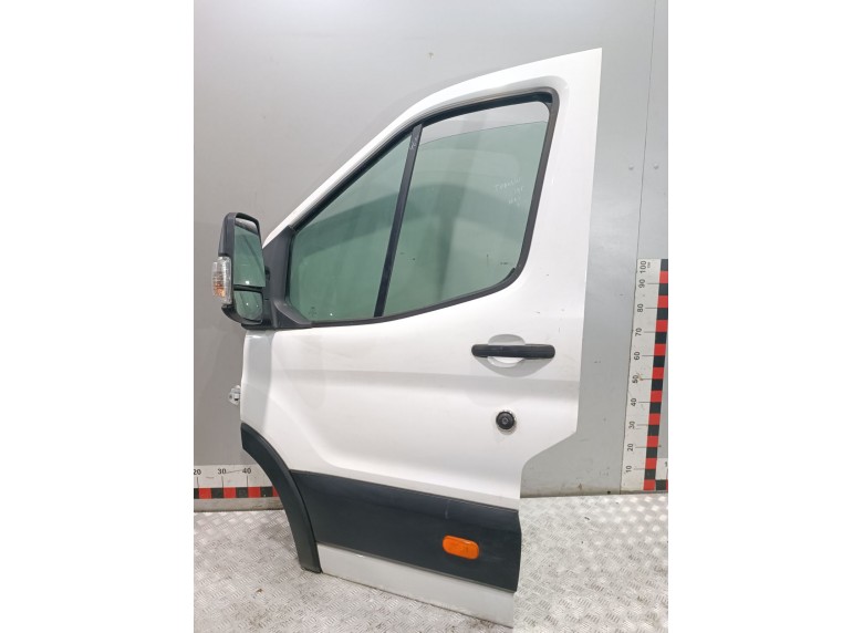 Дверь передняя левая к Ford Transit