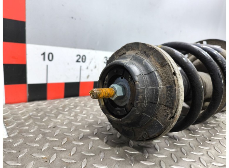 Опора амортизатора верхняя (чашка) к Volkswagen Caravelle