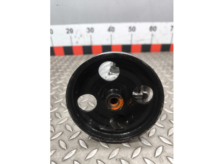 Насос гидроусилителя руля к Volvo V40, 2003г.