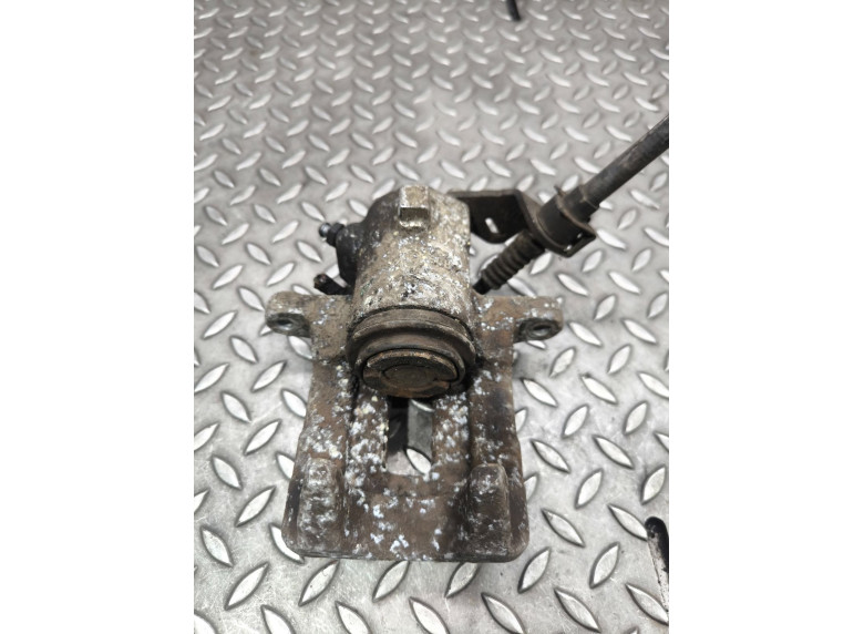 Суппорт задний правый к Volkswagen Golf, 2000г.