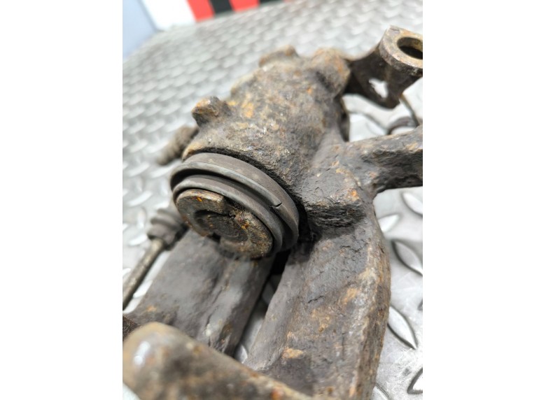 Суппорт задний правый к Суппорт задний правый к Peugeot Expert undefined г. Expert