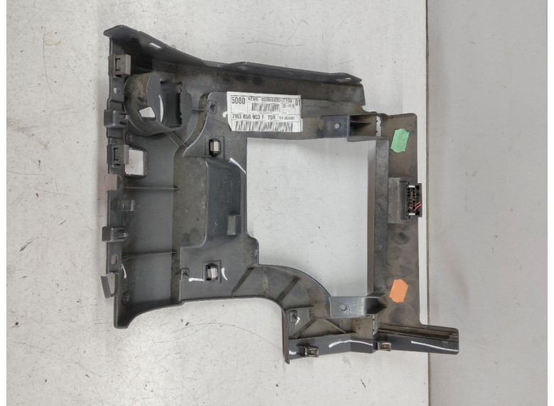 Накладка декоративная на торпедо к Volkswagen Sharan, 2002г.