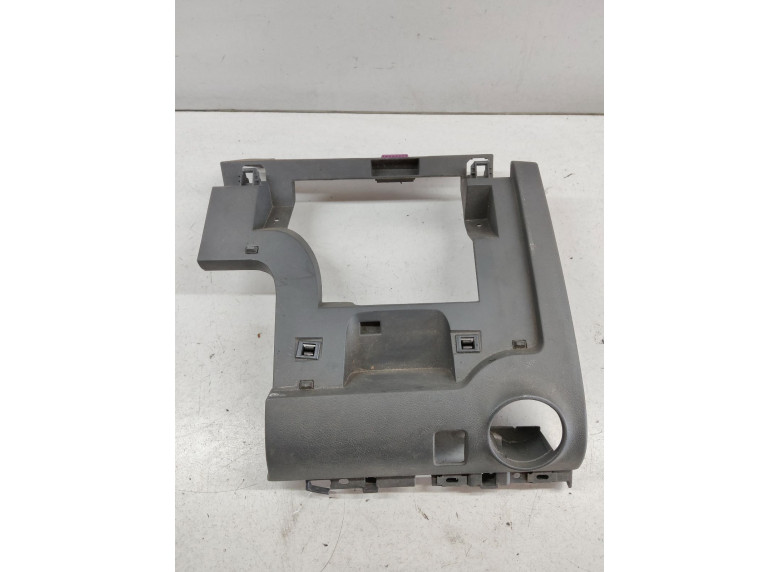 Накладка декоративная на торпедо к Volkswagen Sharan, 2002г.