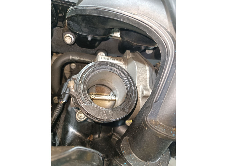 Заслонка дроссельная к Volvo S40, 2007г.