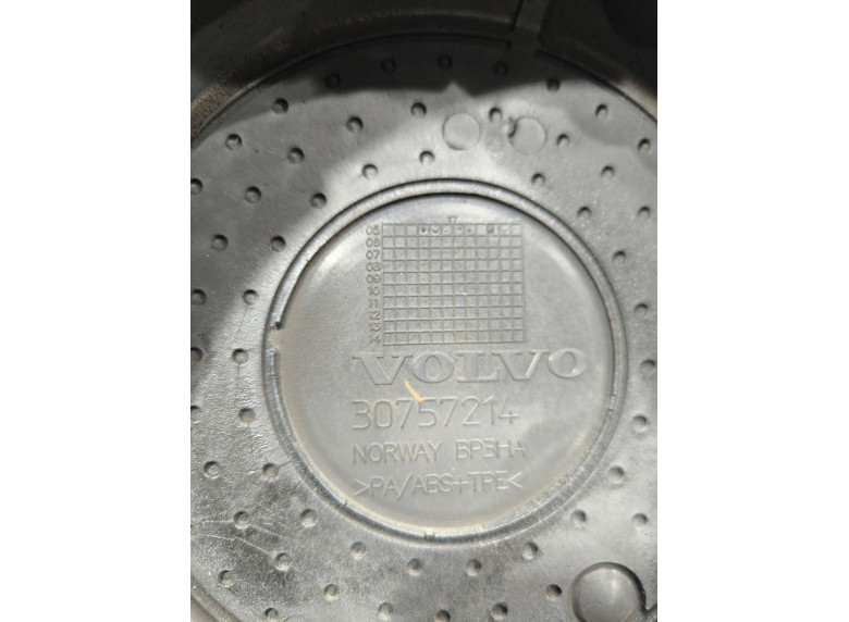 Защита (кожух, крышка) ремня генератора к Volvo V70, 2006г.