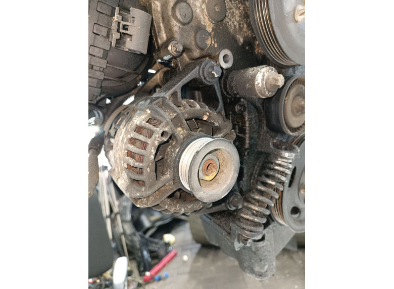 Генератор к Opel Corsa, 2001г.